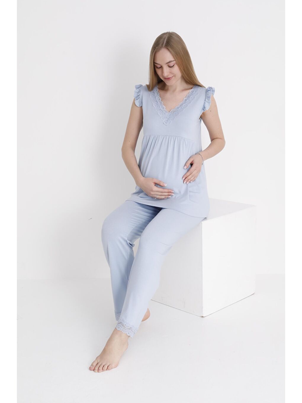 Bebek Mavisi Dantel Detaylı V Yaka Kolsuz Hamile ve Lohusa Pijama Takımı-4