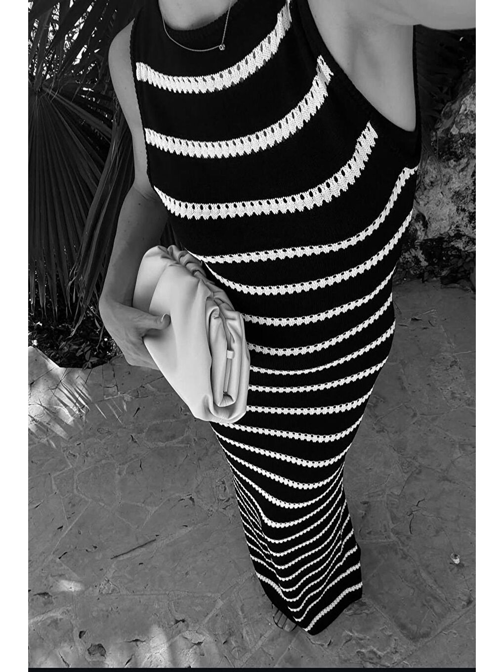 Siyah Yırtmaç Detaylı Uzun Boy Triko Elbise Mg2448-3