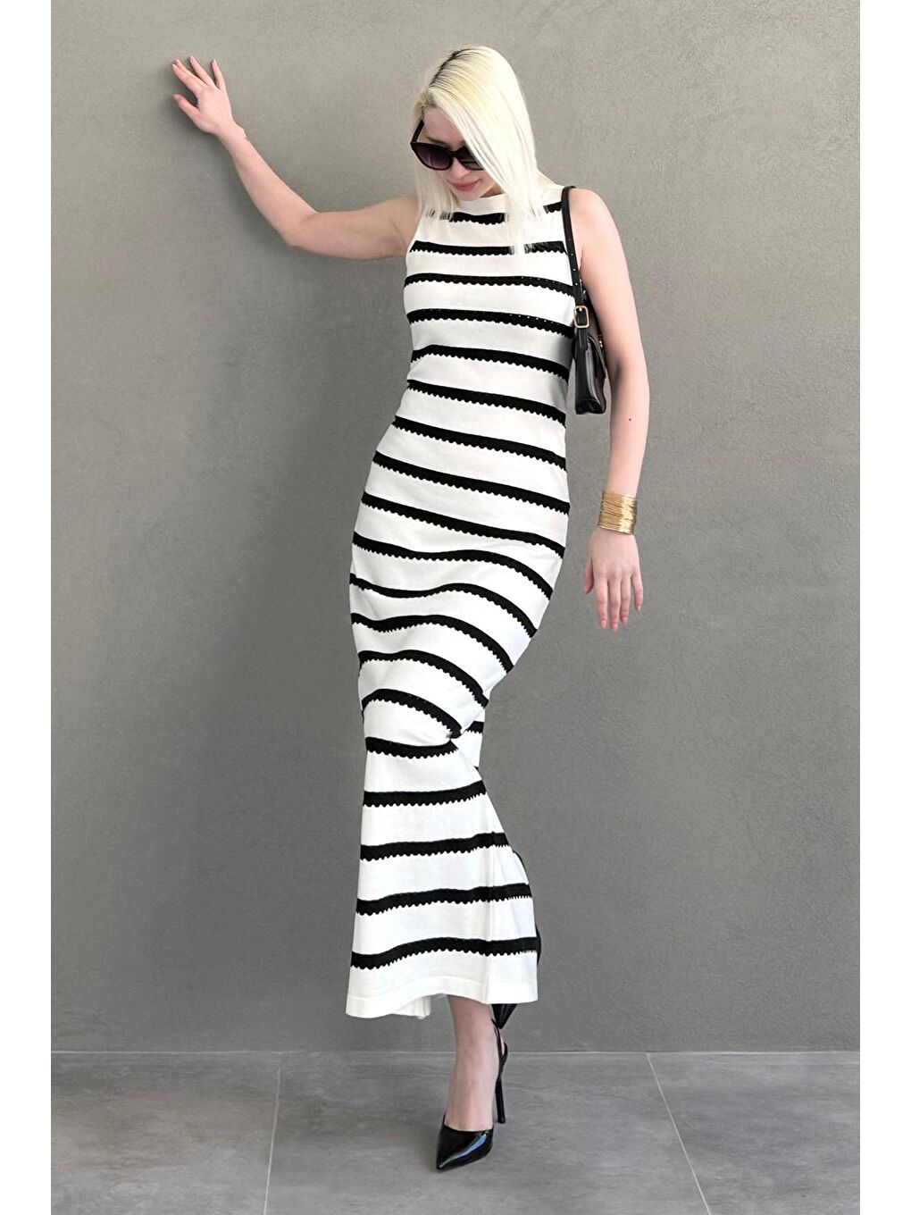 Beyaz Yırtmaç Detaylı Uzun Boy Triko Elbise Mg2448-1