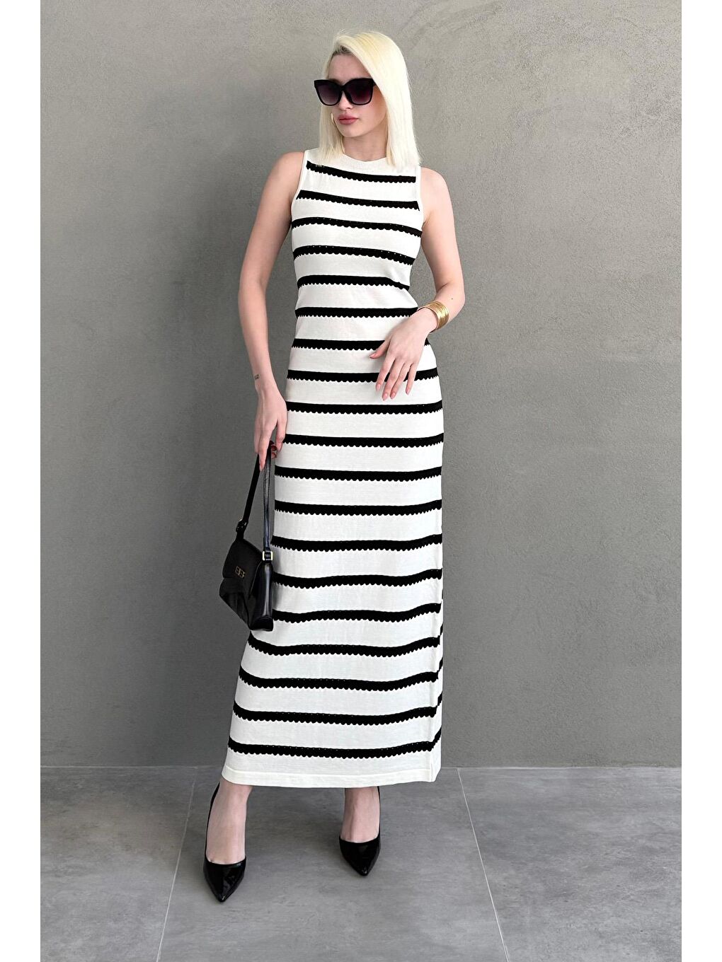 Beyaz Yırtmaç Detaylı Uzun Boy Triko Elbise Mg2448-2