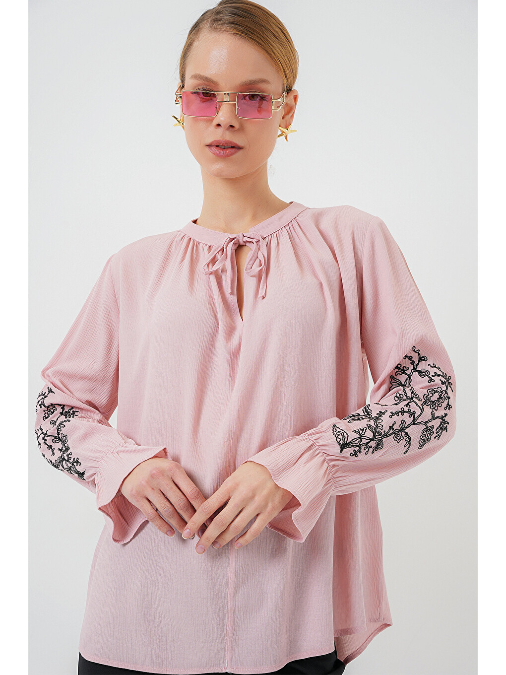Pembe Kadın Nakışlı Örme Bluz 941 - Pudra-3