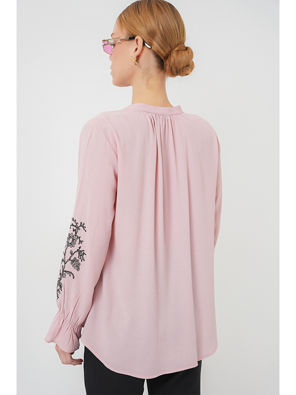 Pembe Kadın Nakışlı Örme Bluz 941 - Pudra-5
