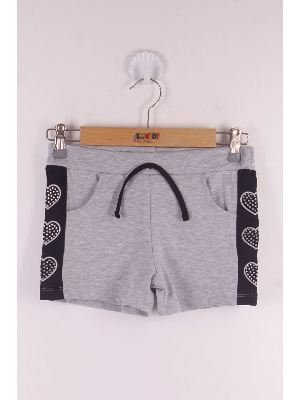 Gri Kız Çocuk Kalp Nakışlı Şort