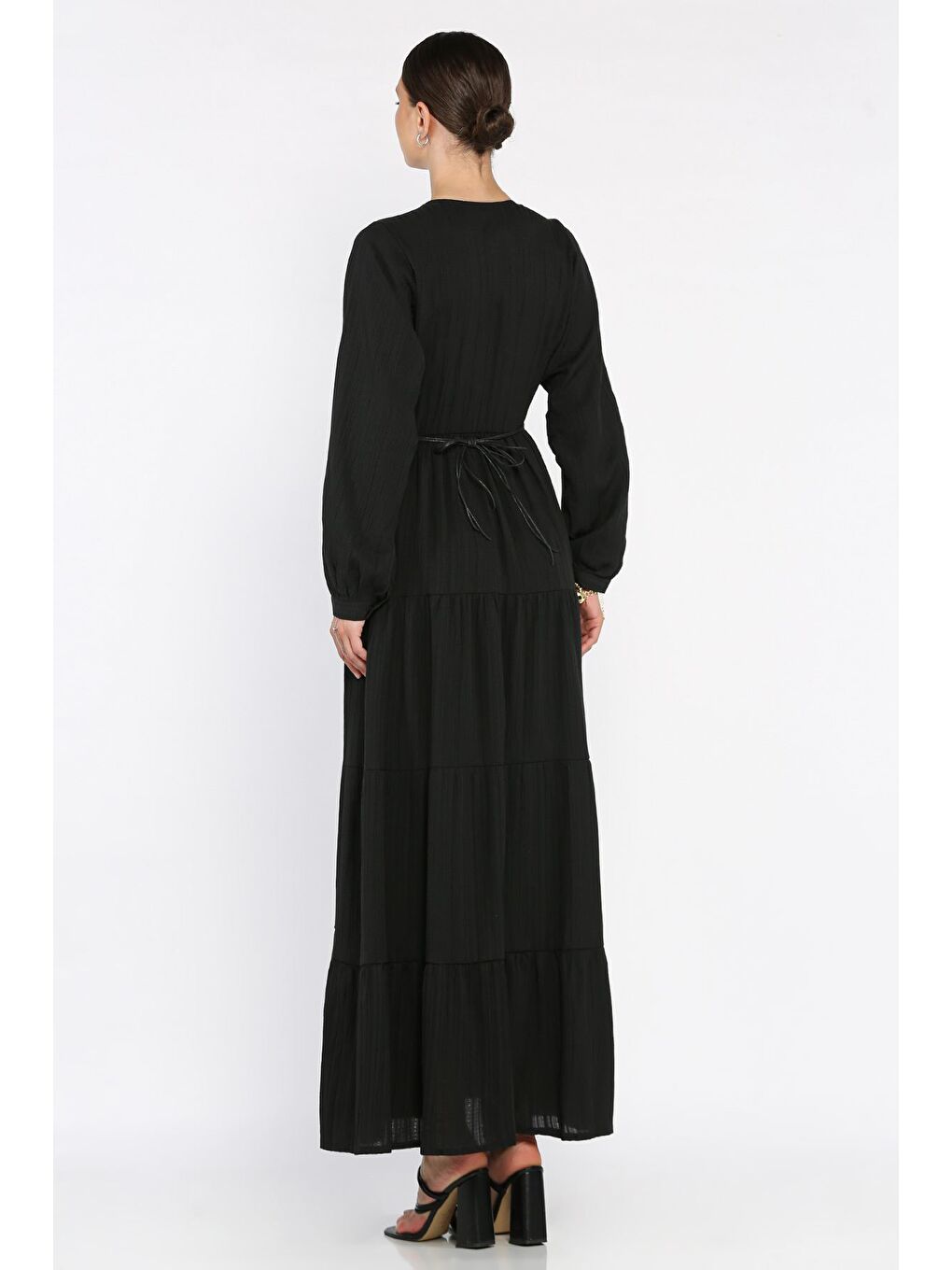 Siyah V Yaka Bel Lastikli Kemerli Kadın Elbise-2