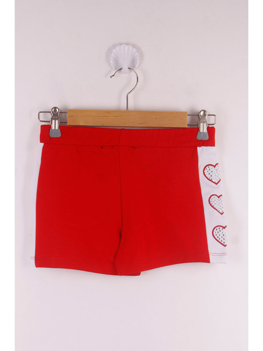 Kırmızı Kız Çocuk Kalp Nakışlı Şort-1
