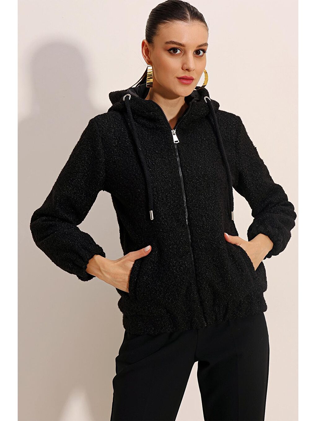 5180 Geniş Kesim Kapüşonlu Mont - Siyah