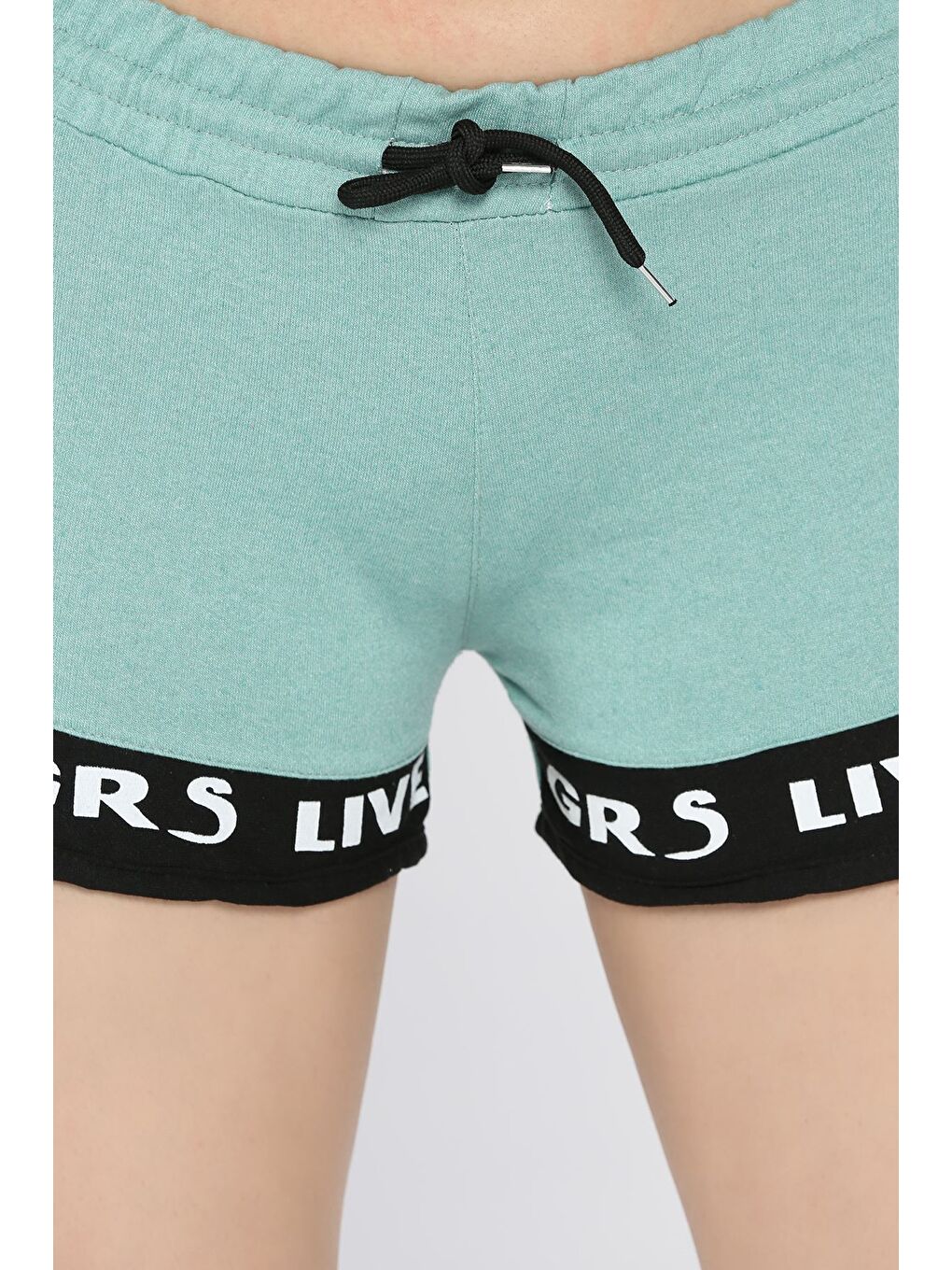 Yeşil Biyeli Kadın Mini Şort-3