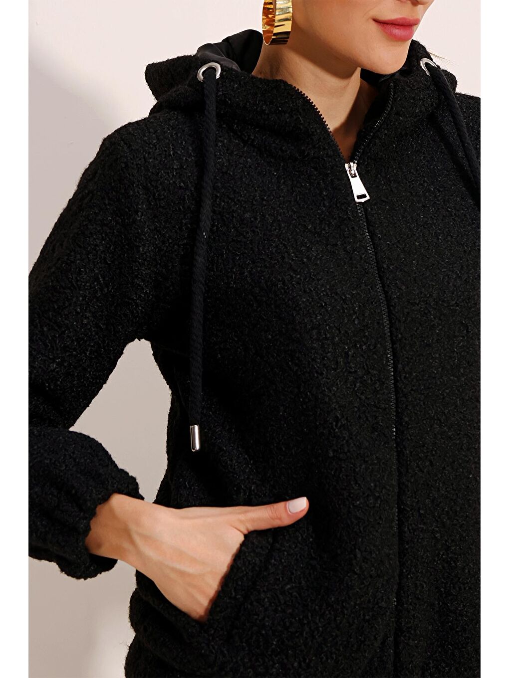 5180 Geniş Kesim Kapüşonlu Mont - Siyah-3