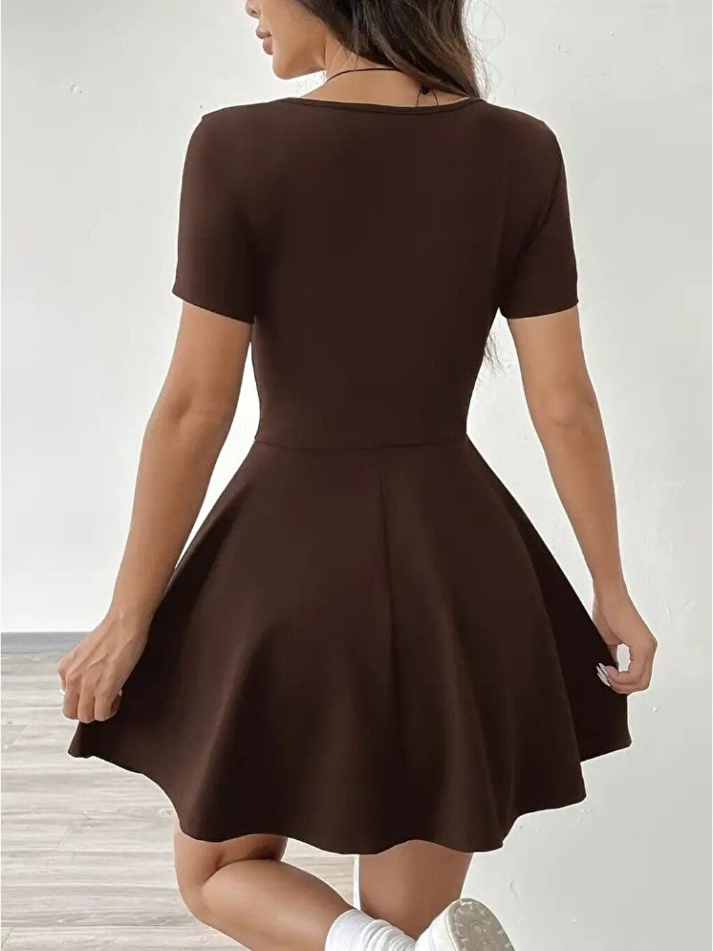 Kahverengi Kadın Kısa Kollu Kare Yaka Short Detaylı Cepli Dalgıç Elbise-1