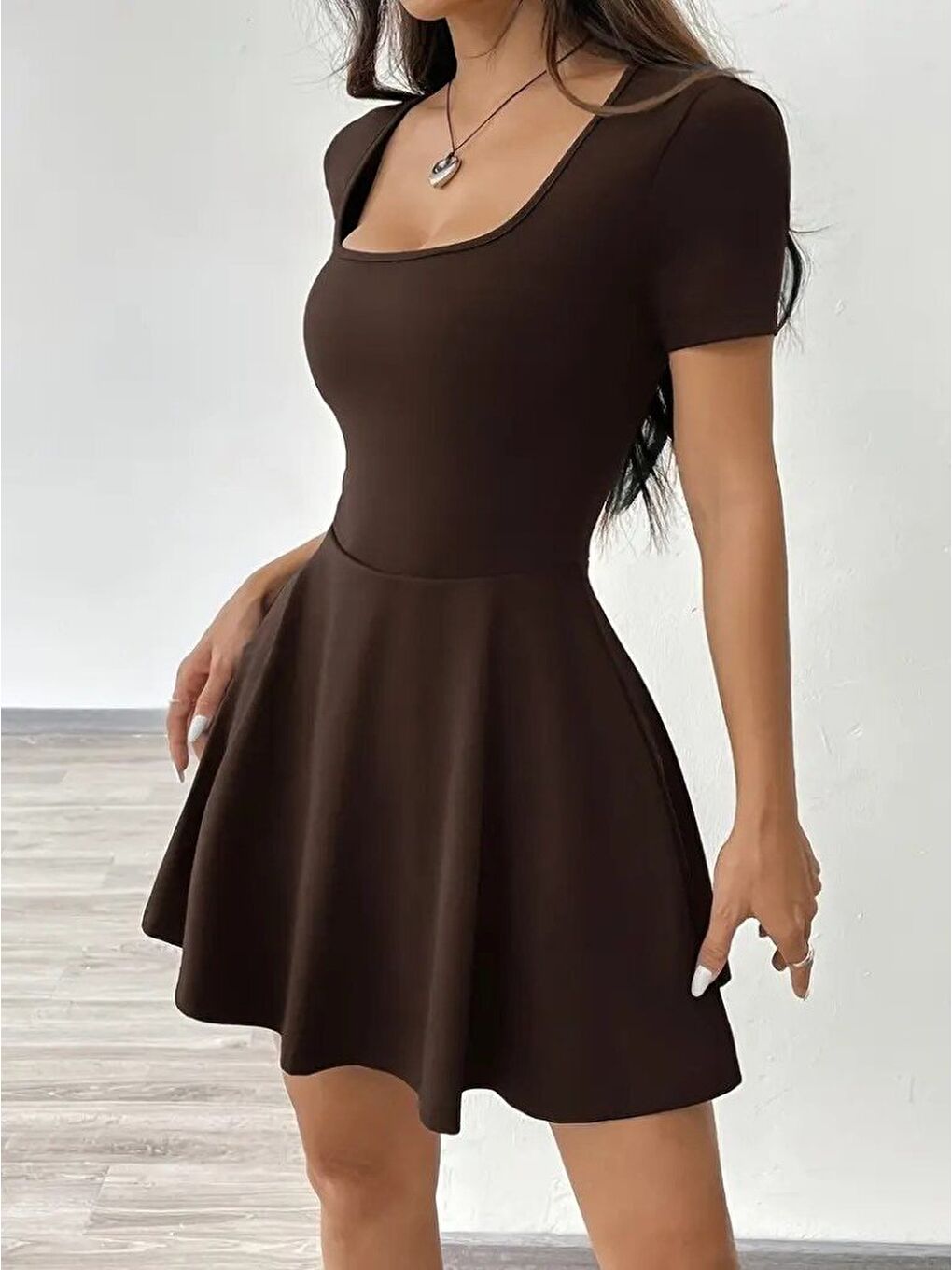 Kahverengi Kadın Kısa Kollu Kare Yaka Short Detaylı Cepli Dalgıç Elbise-2