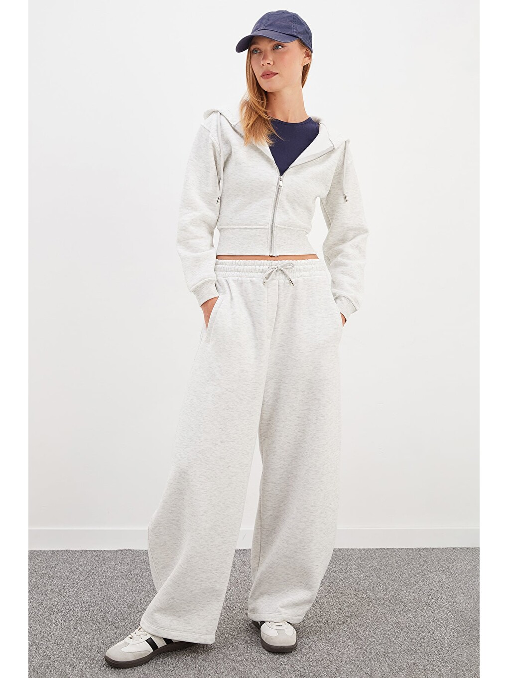 Gri 3 İplik Basic Kapüşonlu Fermuarlı Sweatshirt-3
