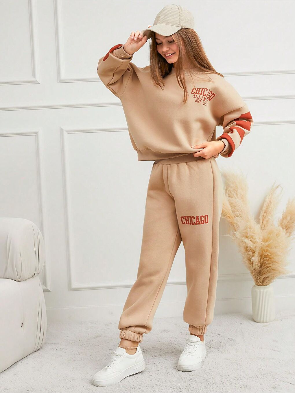 Bej Kız Çocuk Üç İplik Şardonlu Chicago SweatShirt