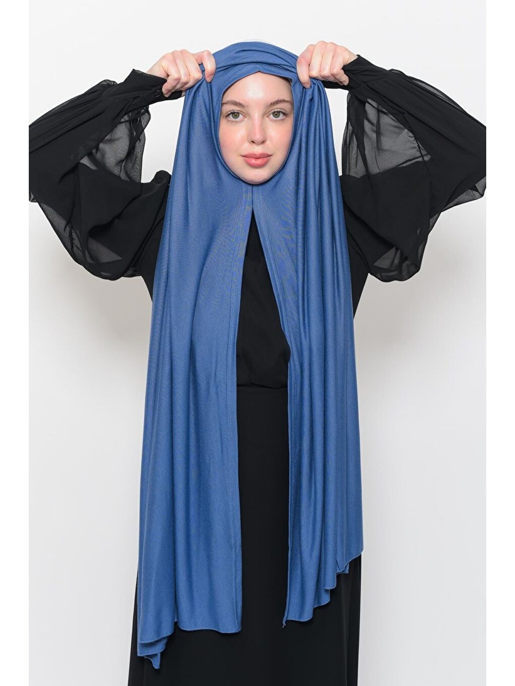 Mavi Hazır Pratik Geçmeli Lüks Organik Düz Penye Şal Eşit Hizalı