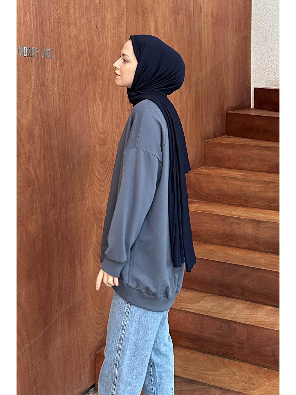 Etiket Detaylı Oversize Sweatshirt Antrasit-1