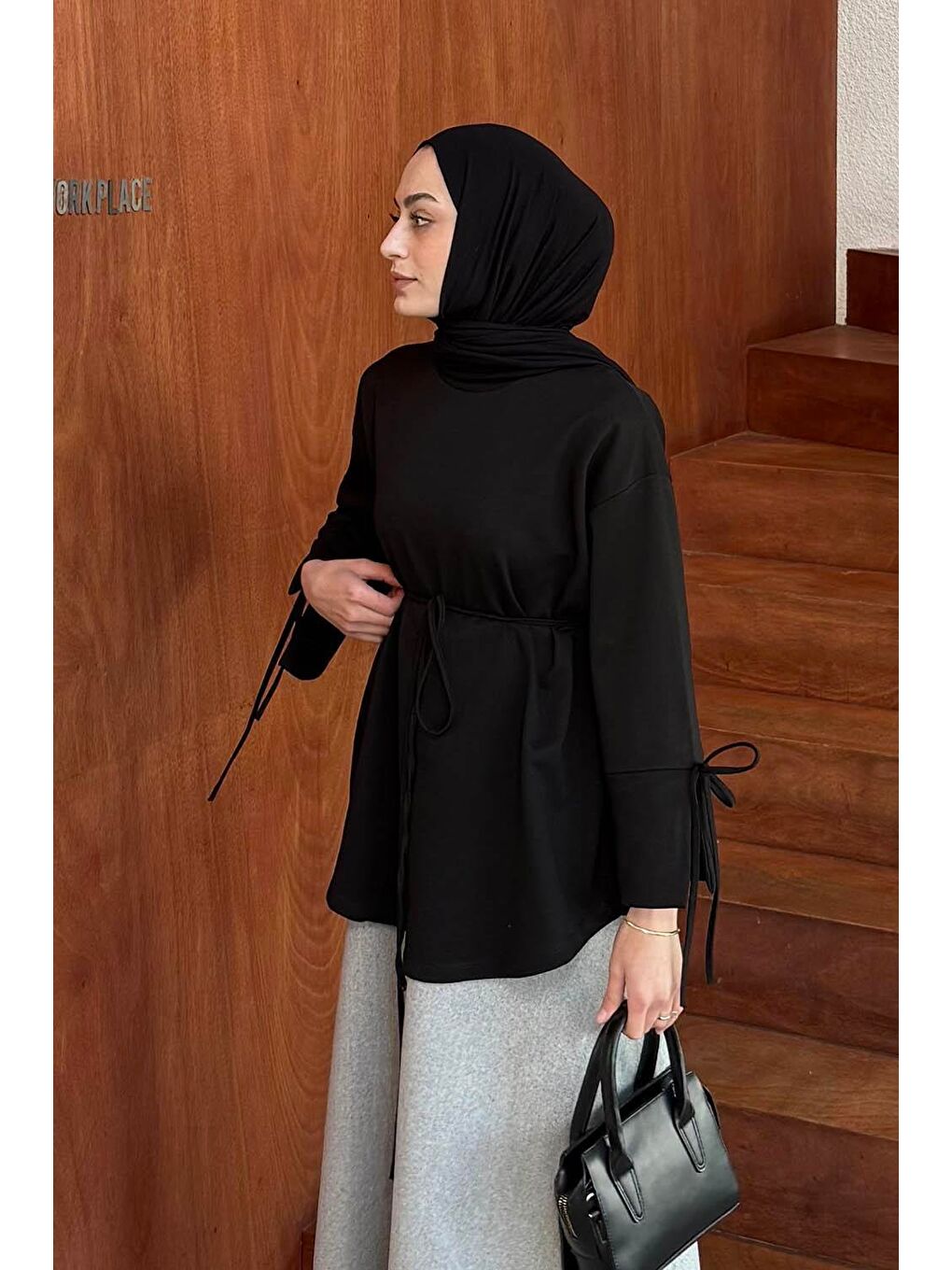 Yırtmaç Detaylı Sweat Siyah-1