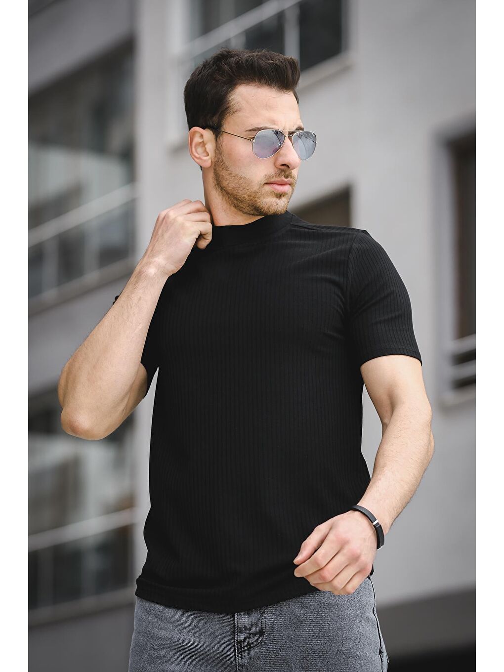 Siyah Ernest Slim Fit Elastanlı Body Yarım Balıkçı Boğazlı Erkek Tshirt-1