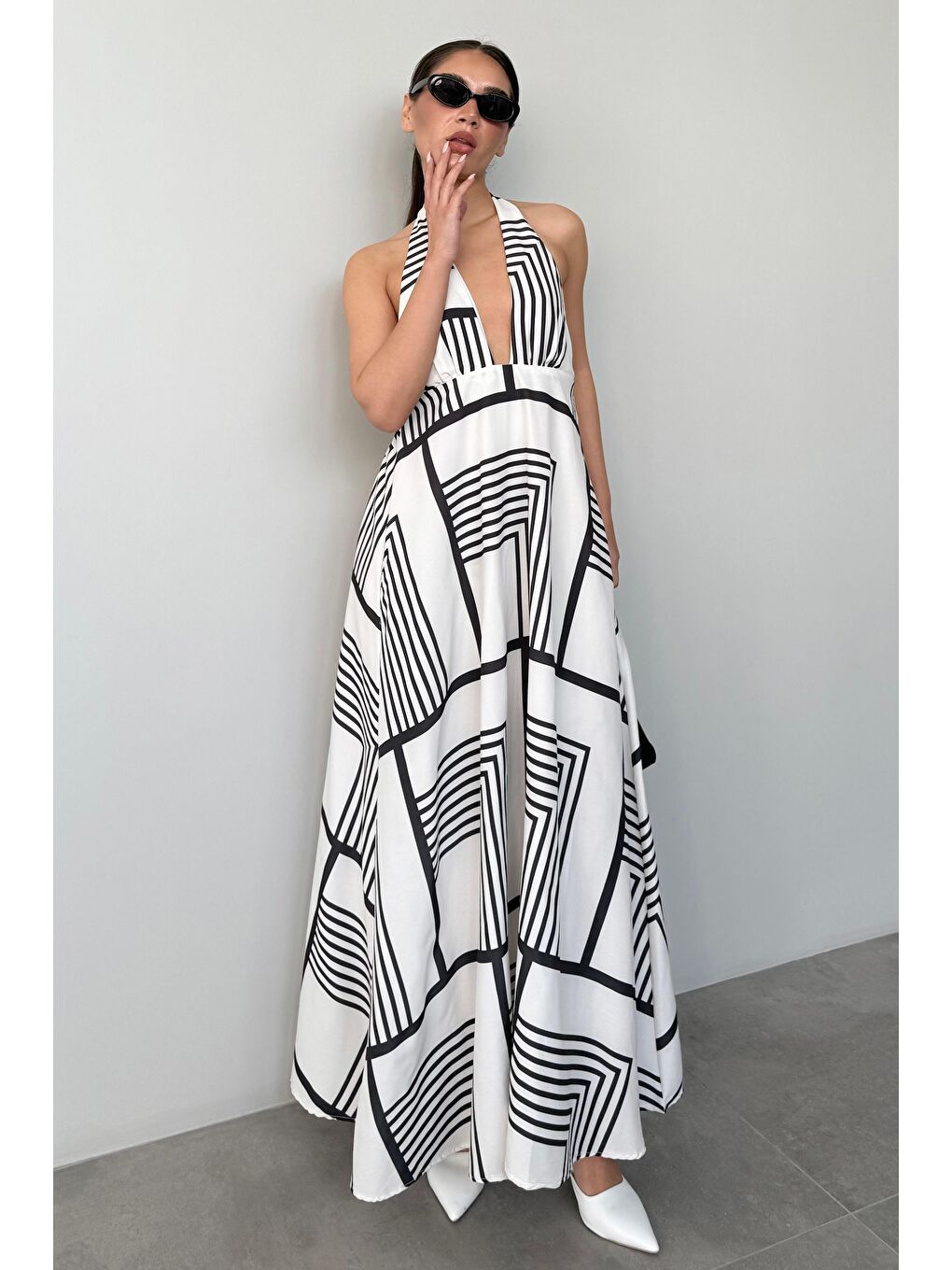 Siyah Boynu Bağlamalı Elbise Mg2378-3