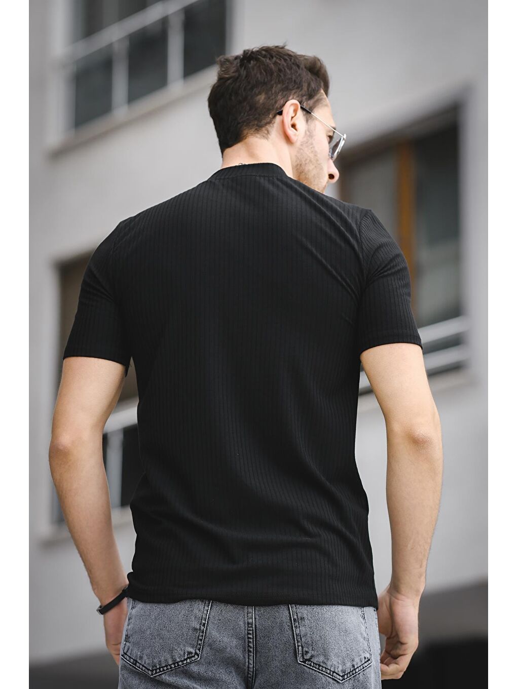 Siyah Ernest Slim Fit Elastanlı Body Yarım Balıkçı Boğazlı Erkek Tshirt-3
