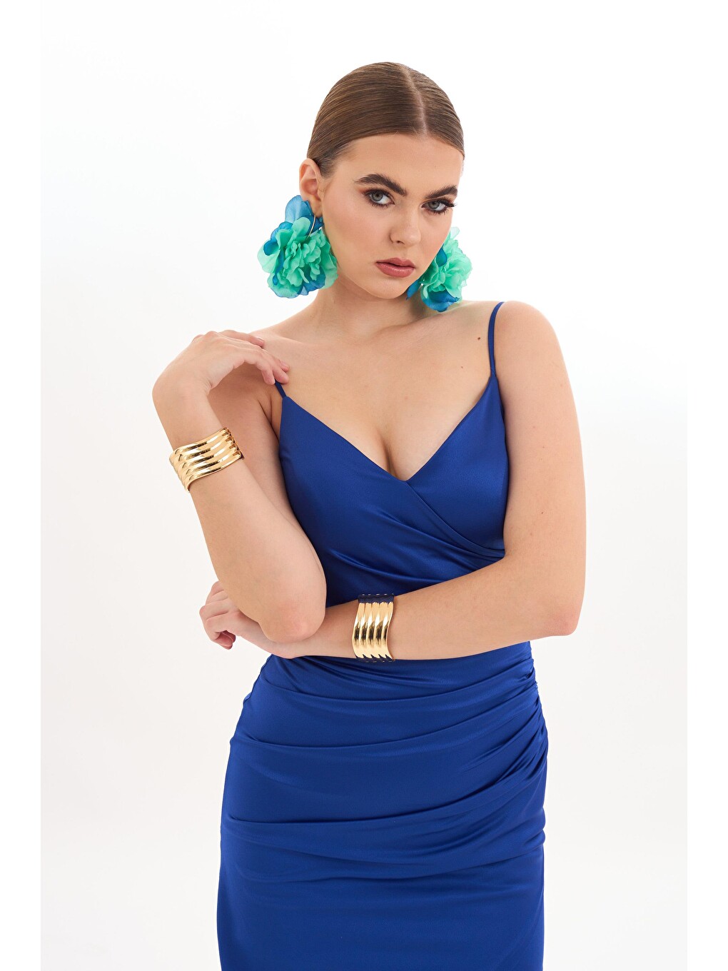 Mavi 6Ixty8ight Saks Saten Askılı Kısa Abiye Elbise-1