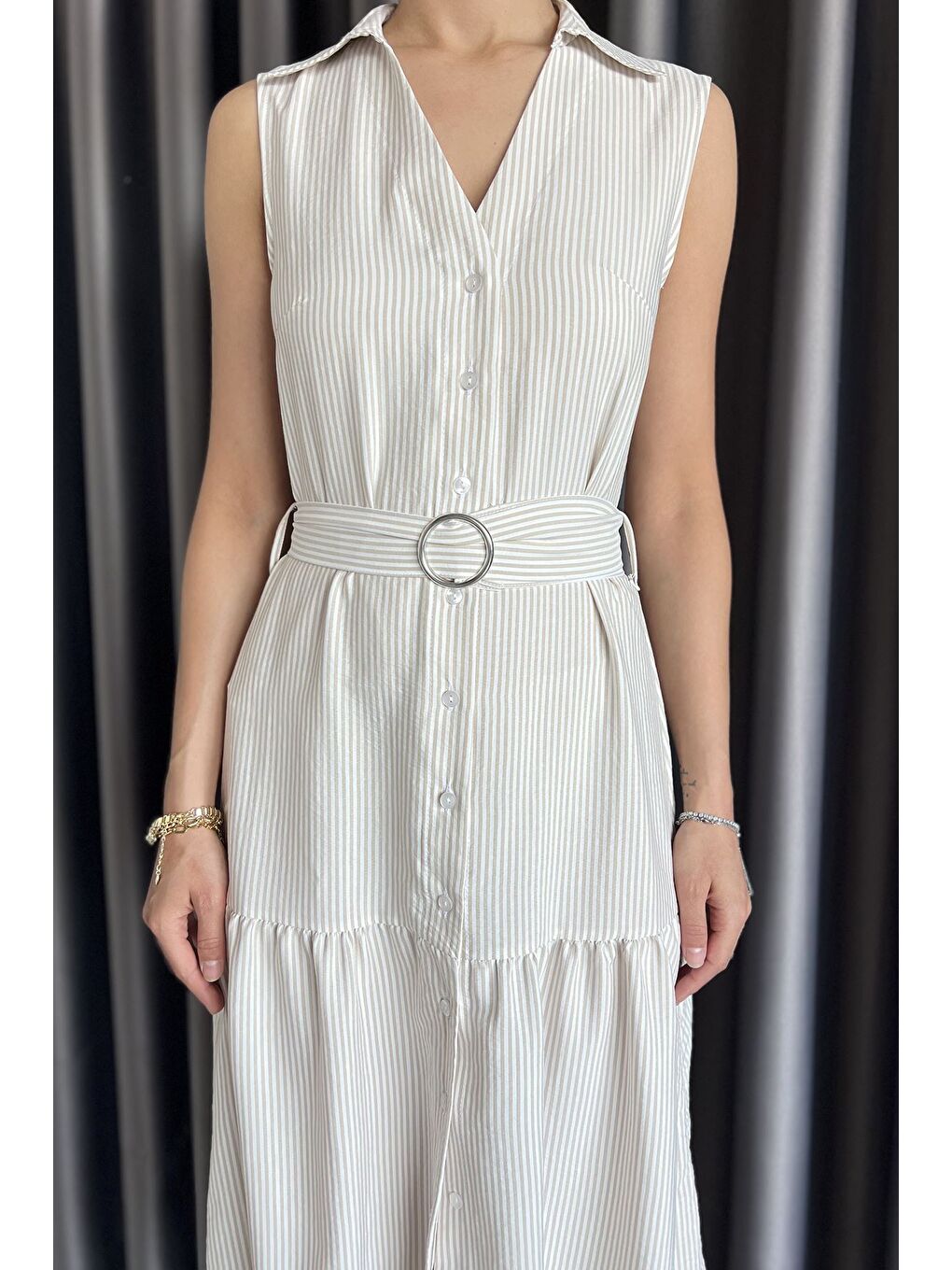 Bej Çizgi Desenli Kemerli Sıfır Kol Kadın Elbise-2