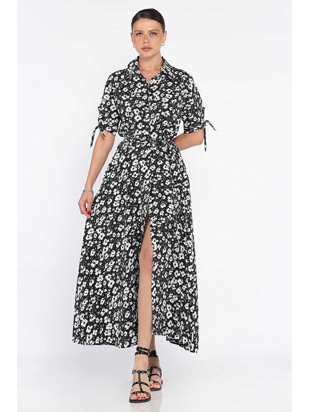 Siyah Kadın Düğmeli Çiçek Desenli Kısa Kol Elbise