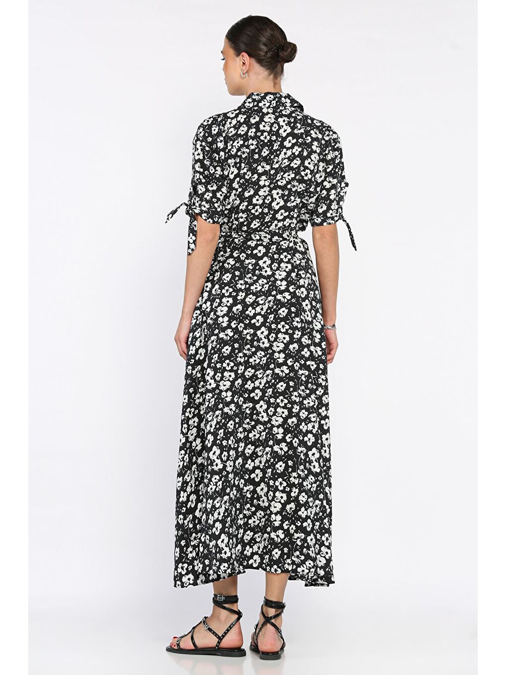 Siyah Kadın Düğmeli Çiçek Desenli Kısa Kol Elbise-2