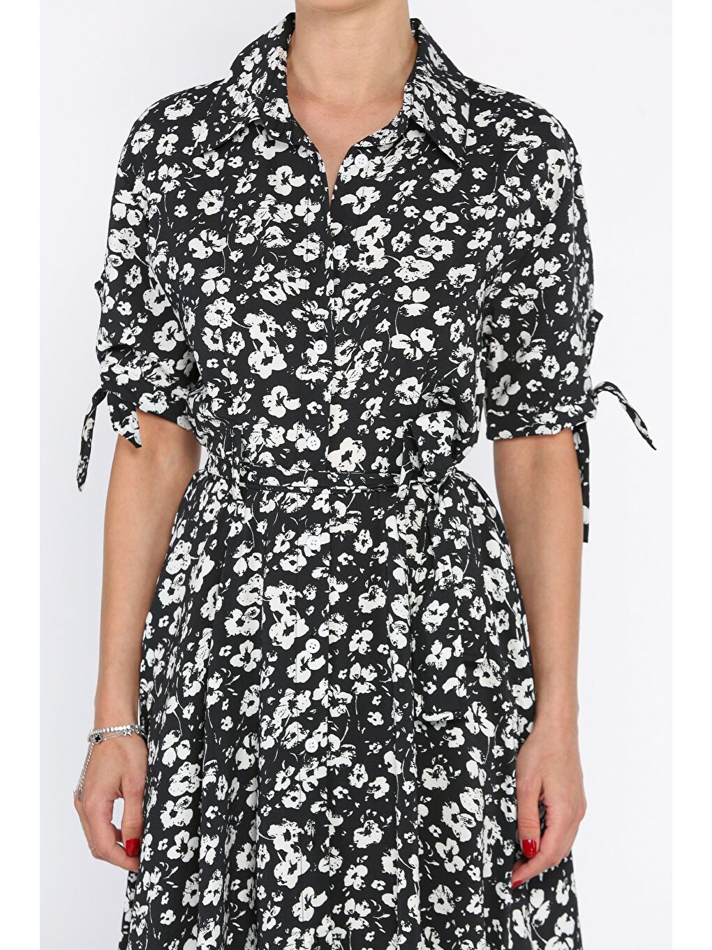 Siyah Kadın Düğmeli Çiçek Desenli Kısa Kol Elbise-3