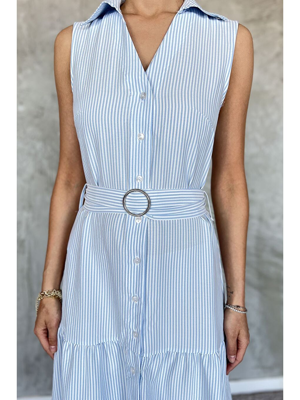 Mavi Çizgi Desenli Kemerli Sıfır Kol Kadın Elbise-3