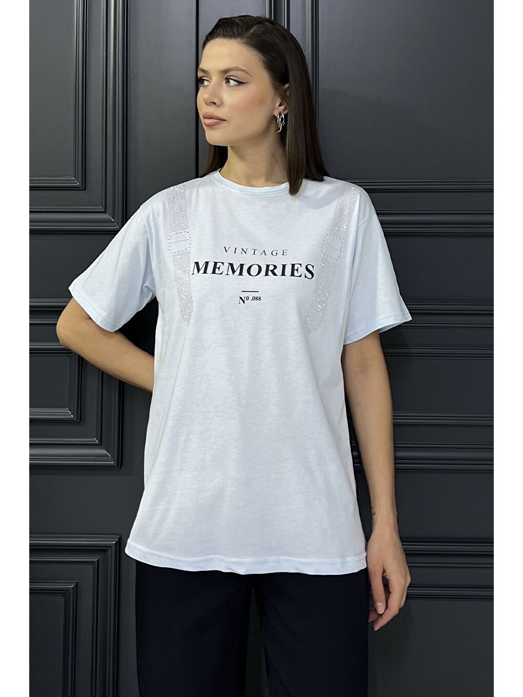 Mavi Bisiklet Yaka Baskılı Taşlı Kadın Tişört-1