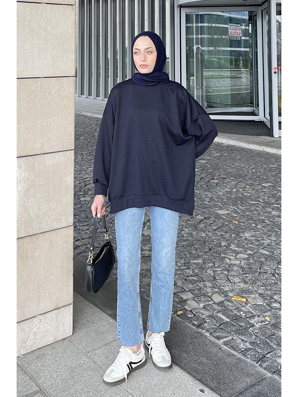 Balon Kol Yaka Ve Etek Ucu Manşetli Bol Sweat Lacivert