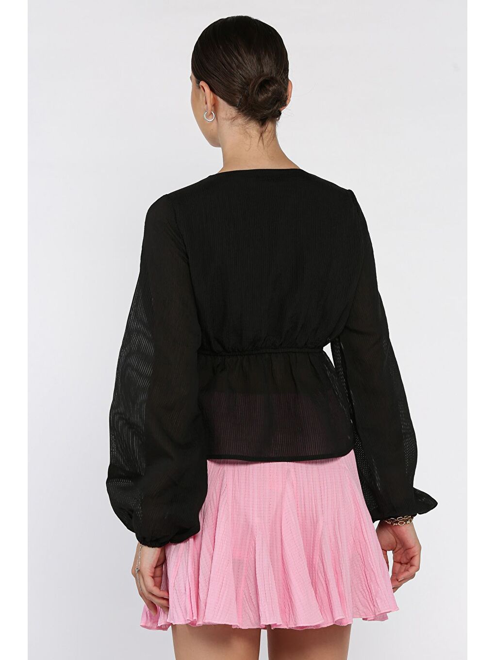 Siyah V Yaka Bel Lastikli Kadın Bluz-2