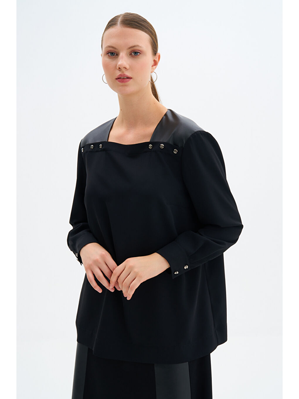 Siyah Garnili Bluz-2