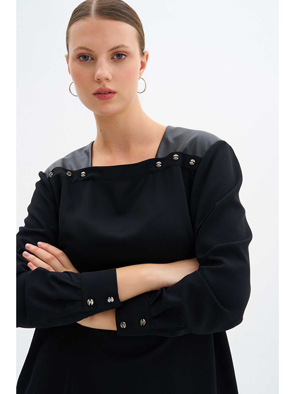 Siyah Garnili Bluz-3