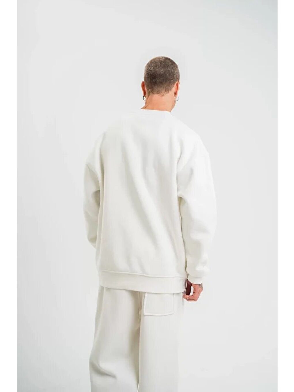 Uzun Kol Bisiklet Yaka Basic Sweatshirt - Beyaz-3