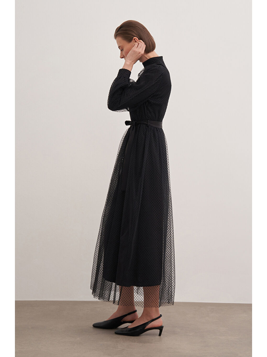 Siyah Balon Tül Detaylı Elbise-2