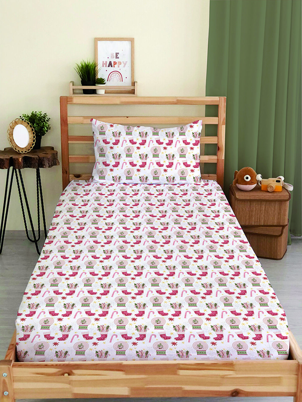 Karışık Yılbaşı Desenli Tek Kişilik Baskılı Lastikli Çarşaf Takımı– 100x200cm