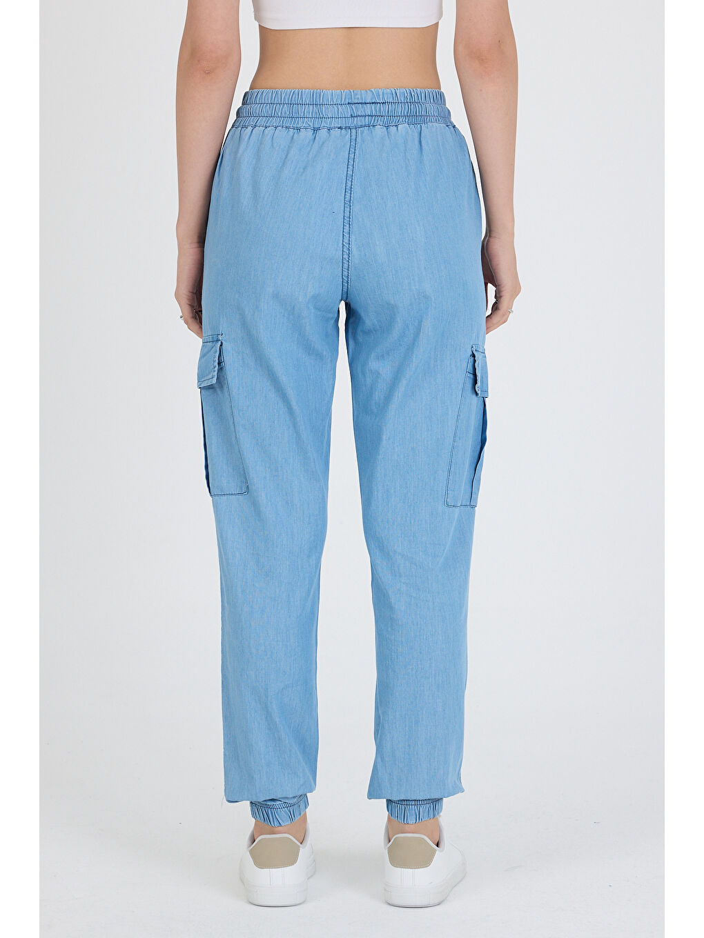 Mavi Yanı Kargo Cepli Paça Lastikli Jean Kadın Pantolon 5041-4