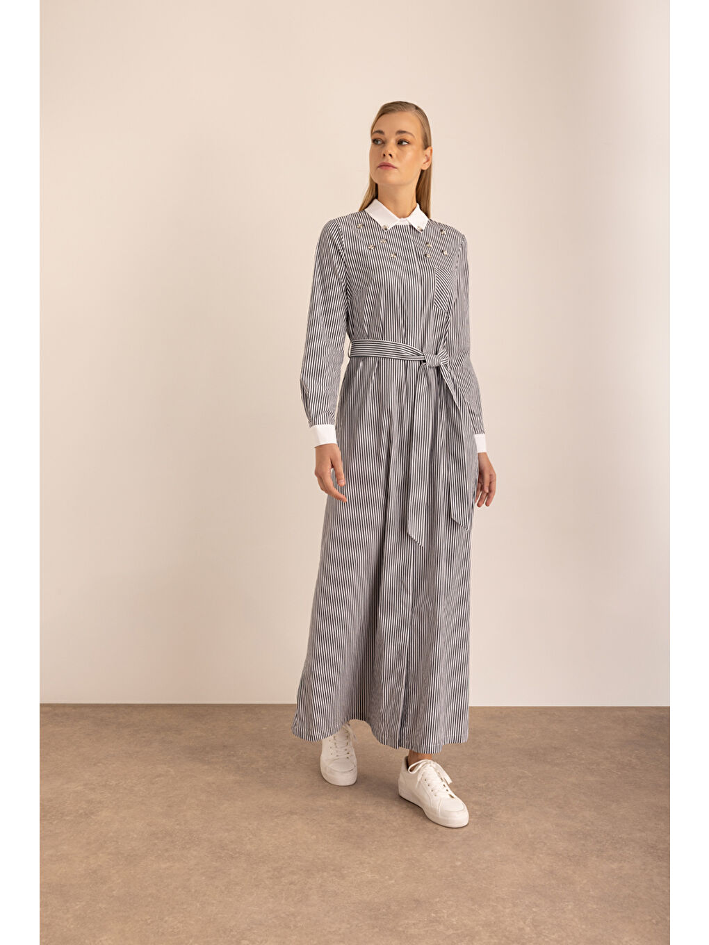 Lacivert Çizgili Pamuk İşleme Detaylı Elbise-1