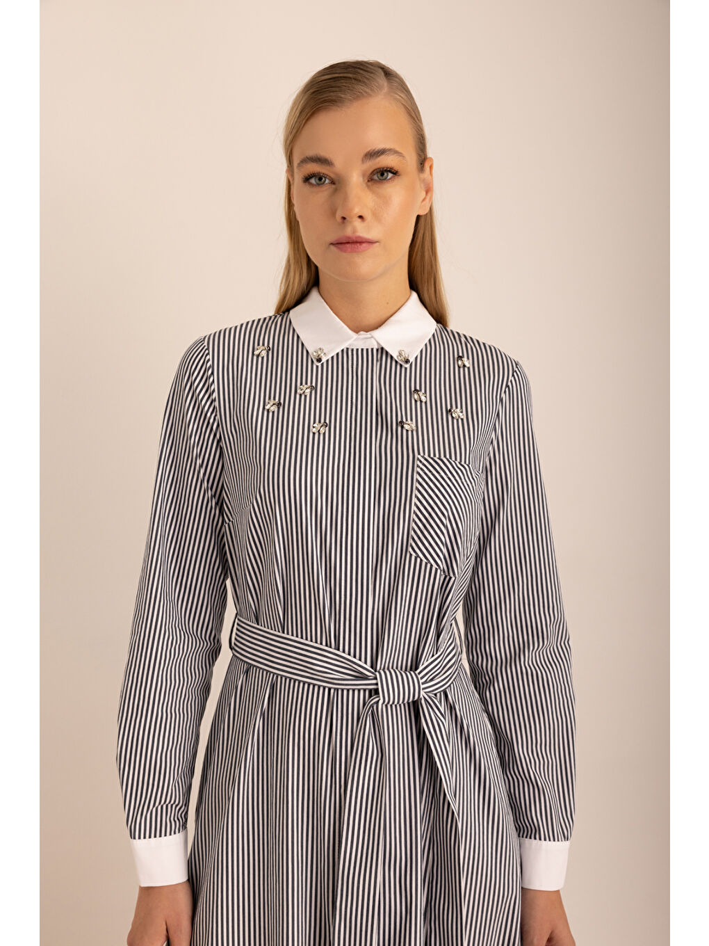 Lacivert Çizgili Pamuk İşleme Detaylı Elbise-2