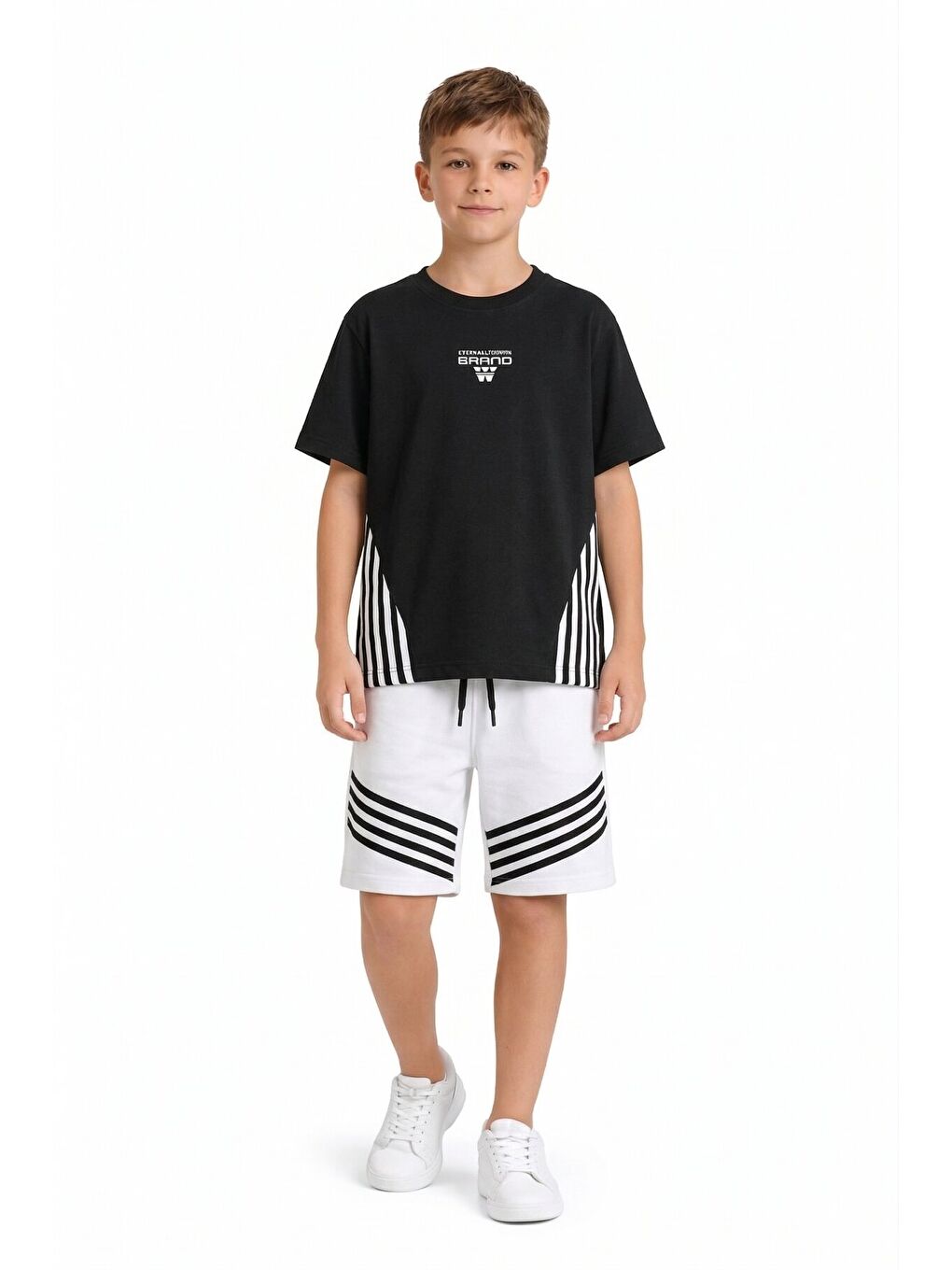 Siyah Şerit Desenli Logolu Tişörtlü Erkek Çocuk Şortlu Takım 23779