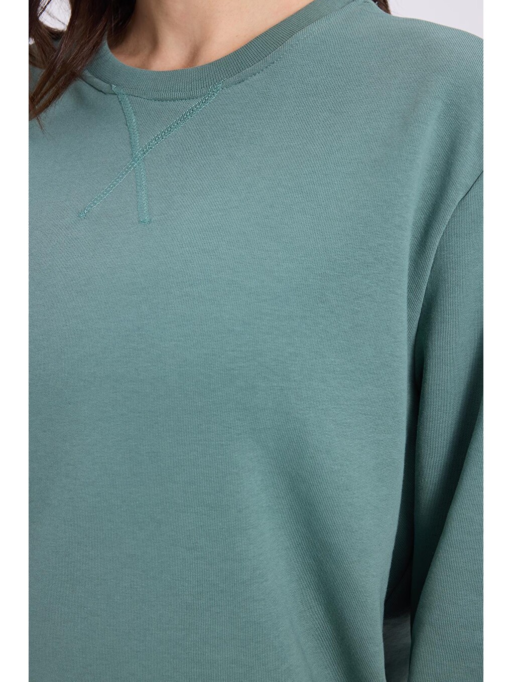 Kadın Oversize Geniş Kesim %100 Pamuk 3 İplik Basic Yeşil Bisiklet Yaka Sweatshirt-2