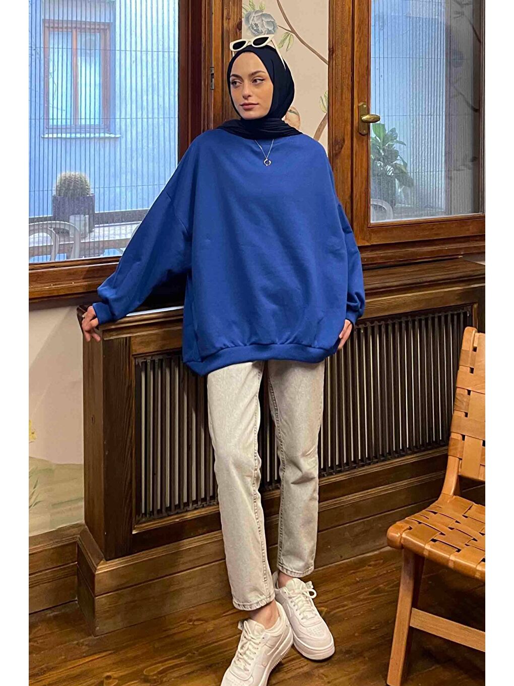 Balon Kol Yaka Ve Etek Ucu Manşetli Bol Sweat Saks Mavisi