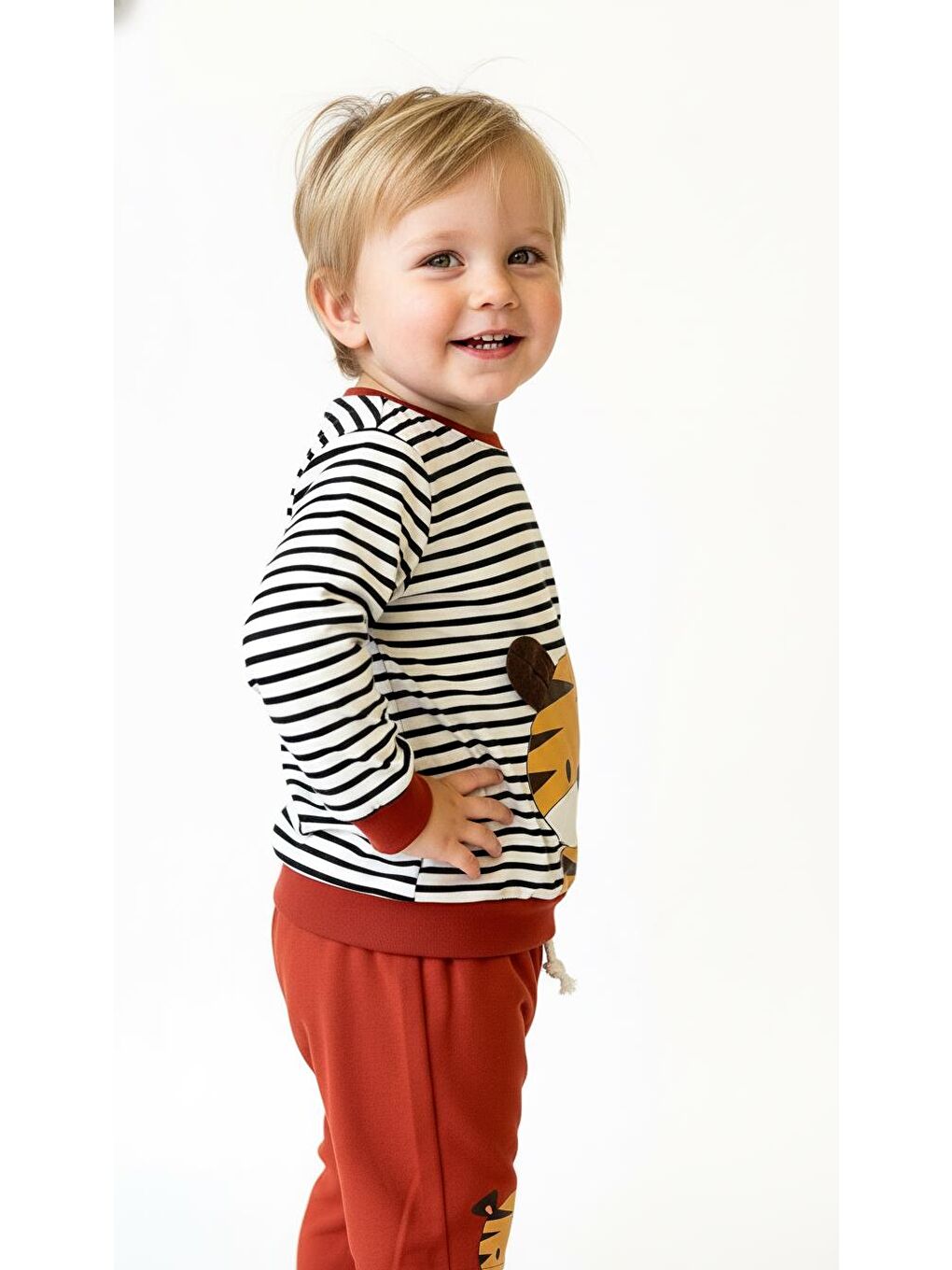 Kahverengi Figür Baskılı 2 Li Takım-1