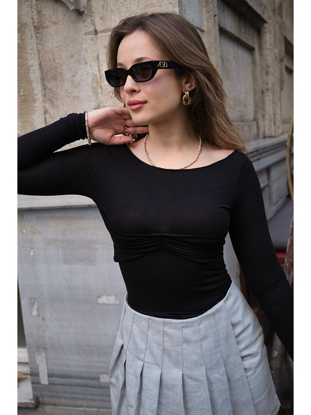 Siyah Kadın Önü Detaylı Kayık Yaka Uzun Kollu Bluz-5