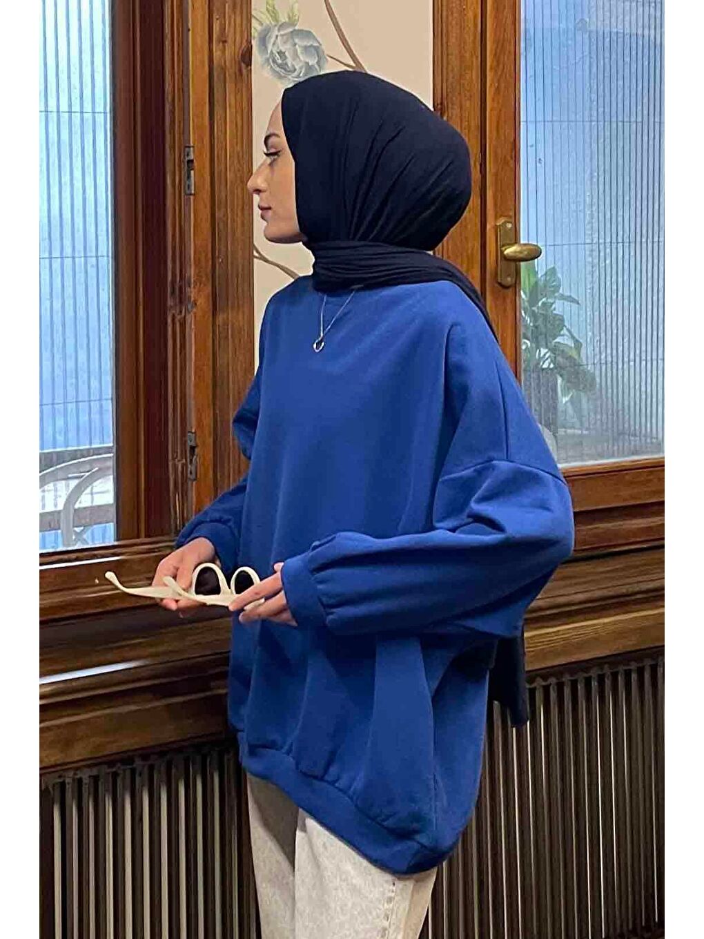 Balon Kol Yaka Ve Etek Ucu Manşetli Bol Sweat Saks Mavisi-1