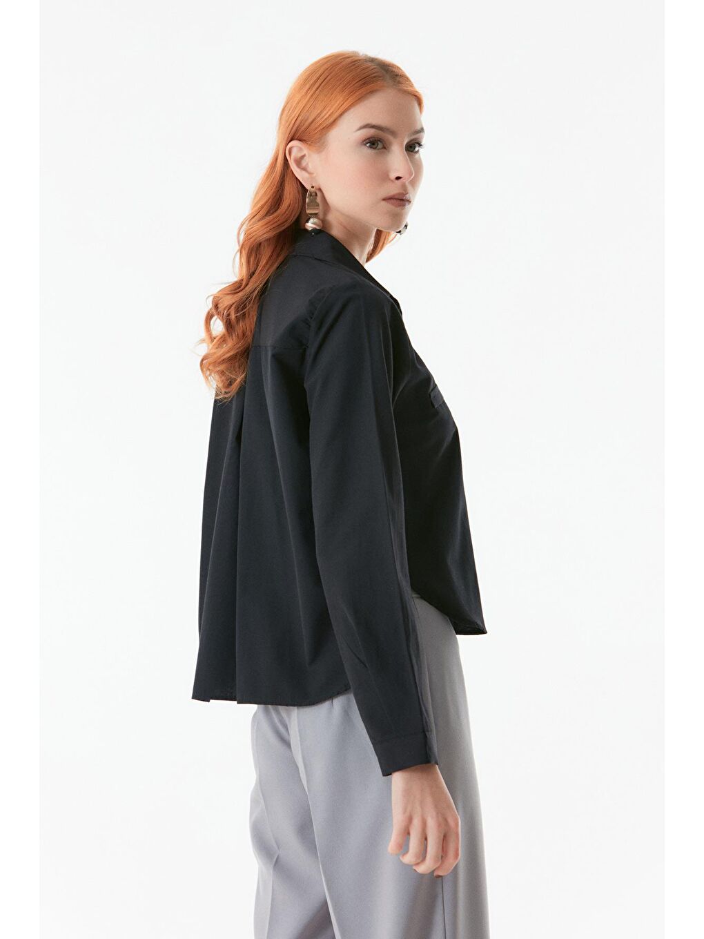 Siyah Basic Fleto Cep Detaylı Gömlek-4