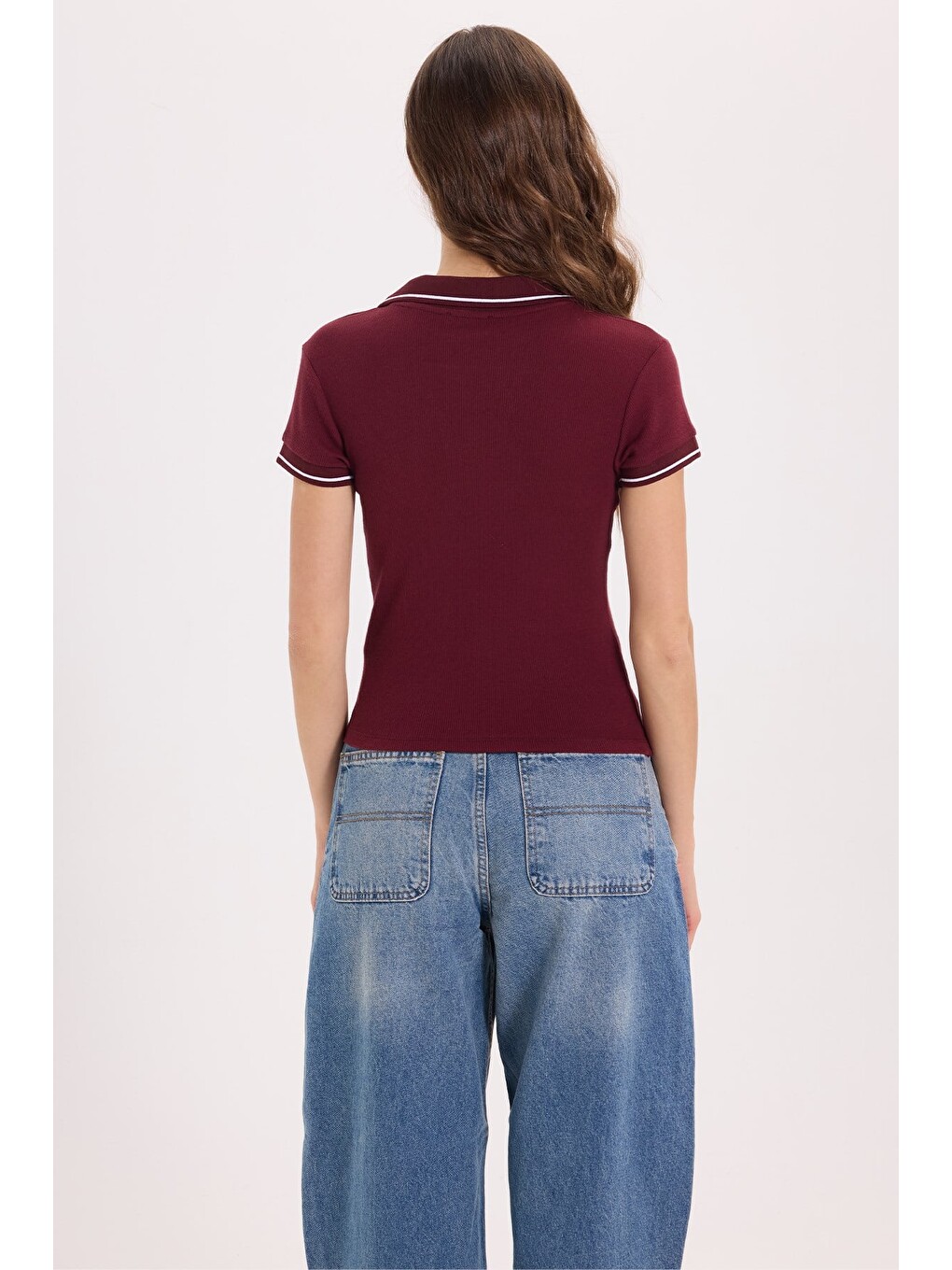Kadın Slim Fit Dar Kesim Pamuklu Polo Yaka Kısa Kollu Bordo Tişört-8