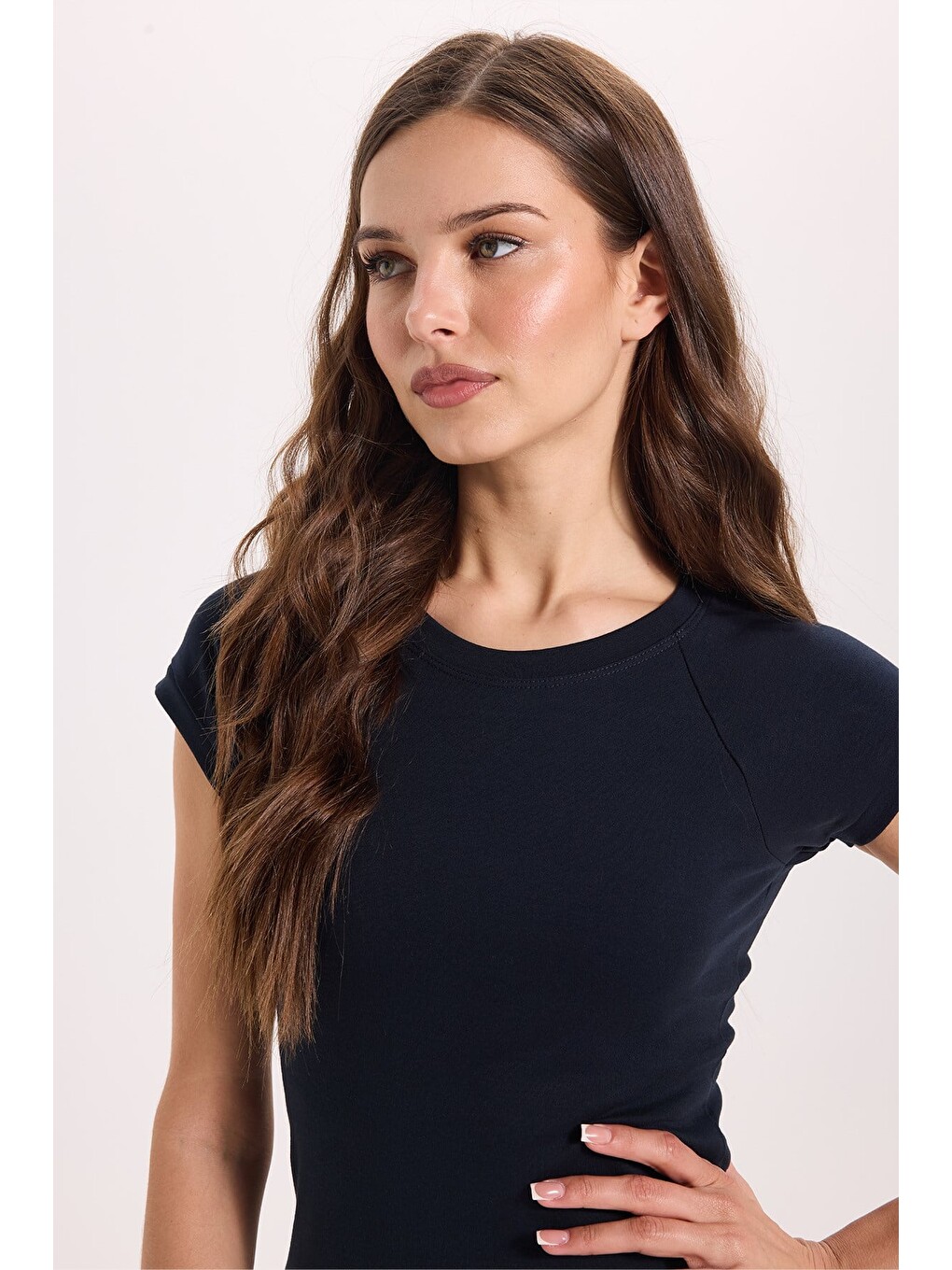 Kadın Slim Fit Dar Kesim Bisiklet Yaka Reglan Kol %100 Pamuk Lacivert Tişört Bluz-5