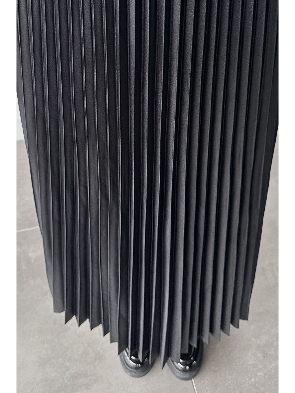 Siyah Bel Lastikli Pileli Tesettür Etek-6