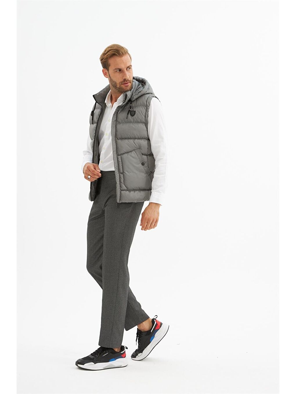 Erkek Çıkarılabilir Kapüşonlu Cep Detaylı Şişme Yelek Gri-1